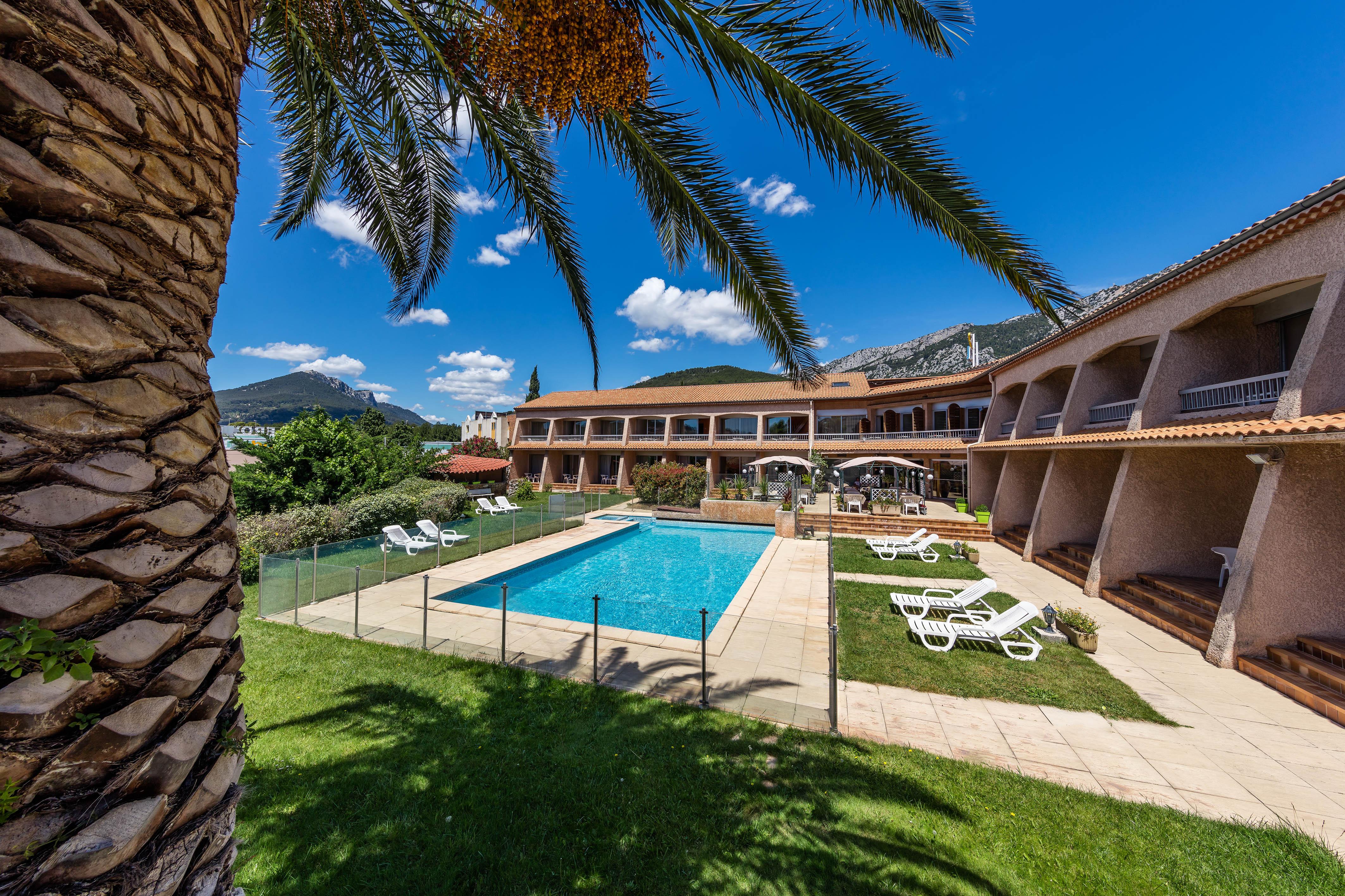 Noemys Toulon La Valette - Hotel Restaurant Avec Piscine Eksteriør bilde