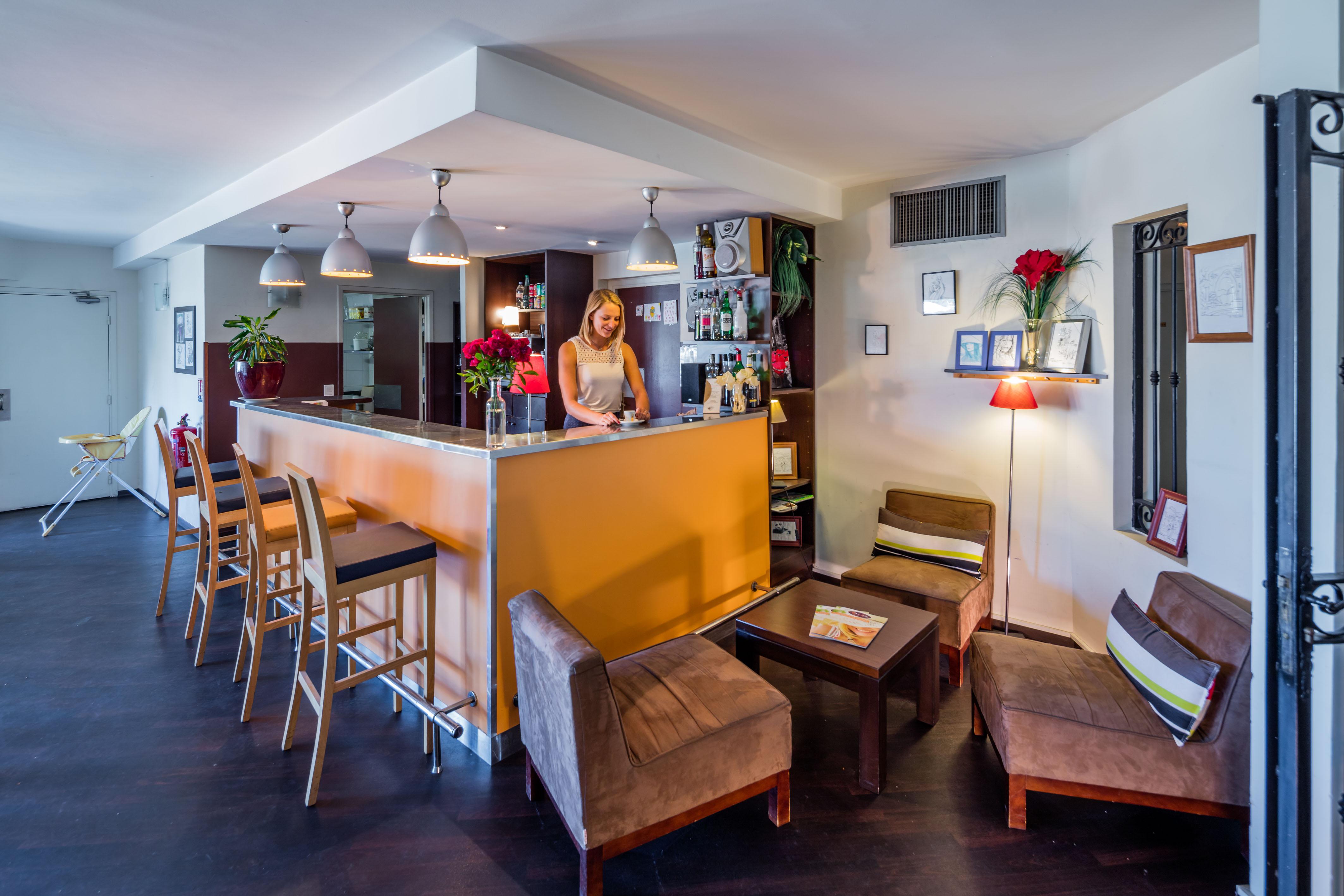Noemys Toulon La Valette - Hotel Restaurant Avec Piscine Eksteriør bilde